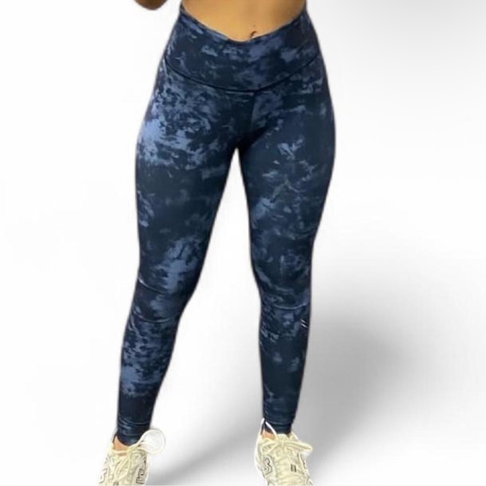Wear It To Heart Tie Dye Blue & Gray High Waist Reversible Leggings - Picture 1 of 6